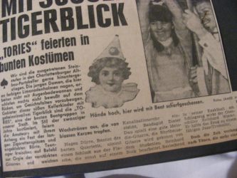 Die Tories in der Niebuhrstra&szlig;e - mit KLICK zum gro&szlig;en Bild